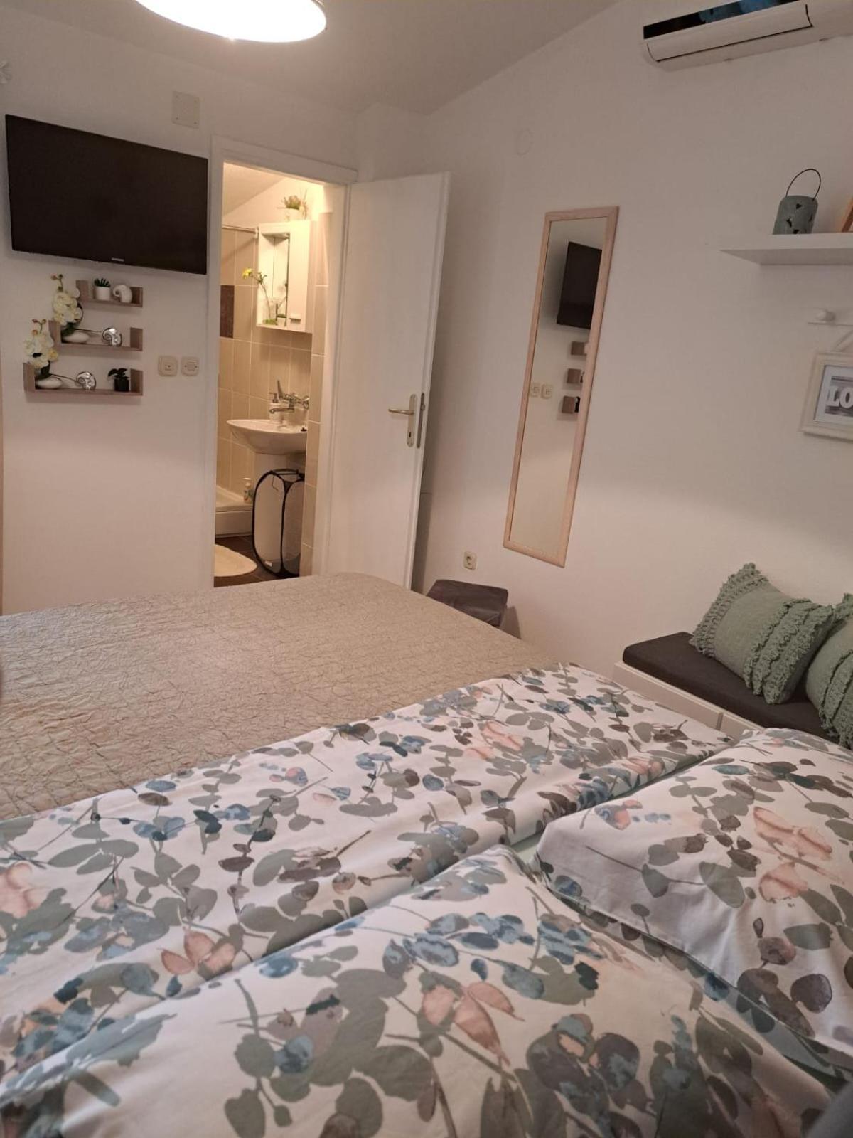 Apartments Andela 斯克拉丁 外观 照片